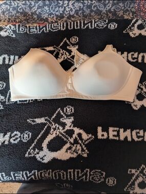 Vanity Fair Smooth Nude Beige Softly Padded Bra